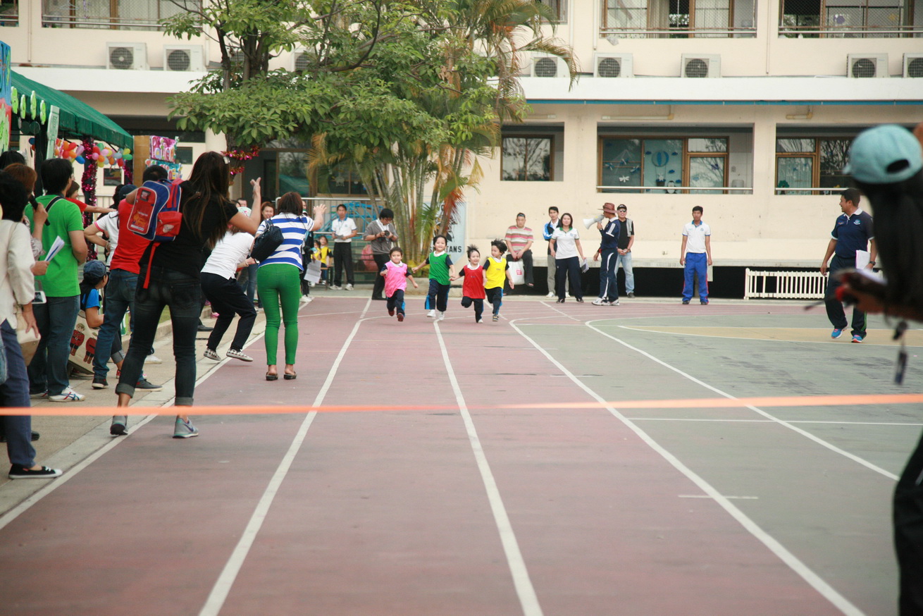 Anubarn&PrathomSportDay2015_067